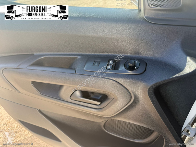 Autobus Peugeot BlueHDi 100 PC Furg. Pro