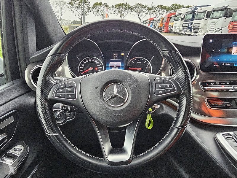 Véhicule utilitaire Mercedes 300 CDI NETTO...