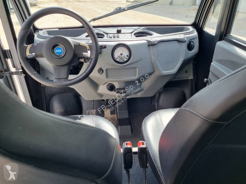 Autobuz  GEM E4 Electric 4x2 VEHICLE ELECTRIC...