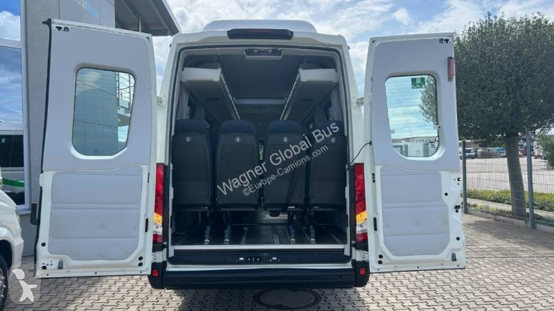 Autobuz Iveco