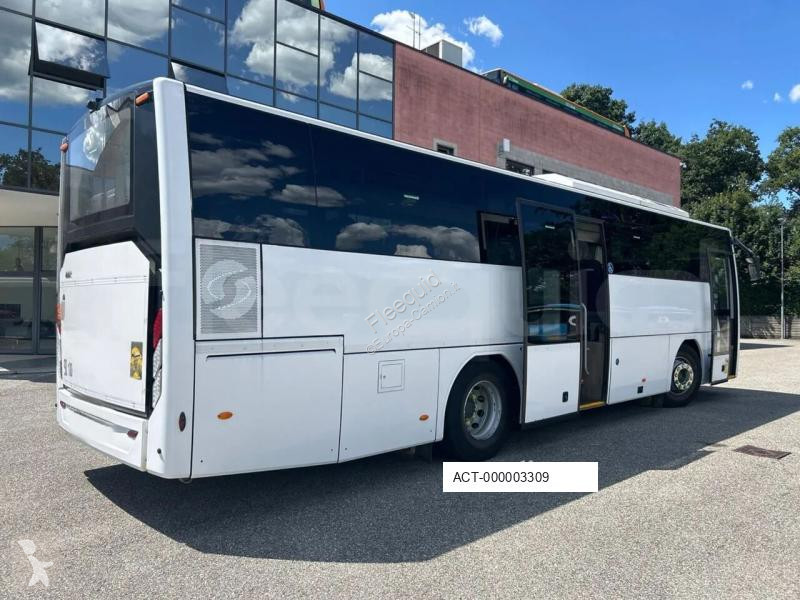 Autobús Volvo B8R