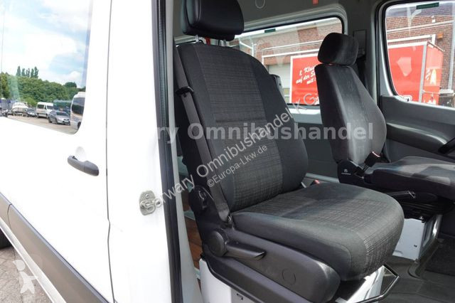 Autobuz Mercedes 513...