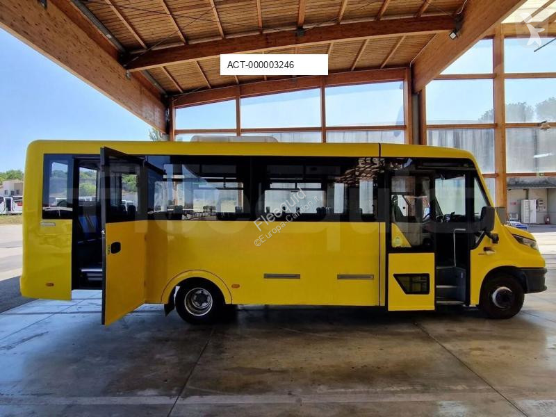 Autobús Iveco Indcar