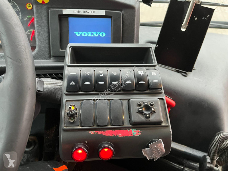 Градски автобус Volvo B12B 0 6x2*4 EURO 5 / AC...