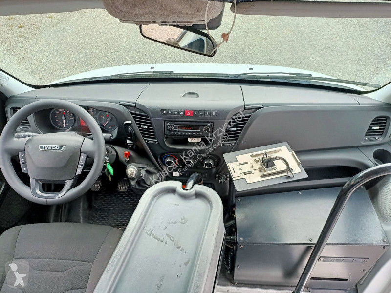 باص Iveco Line 60C17 24 Seats LIFT LIFT