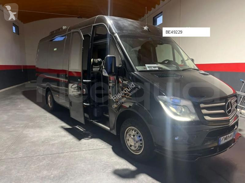 باص Mercedes