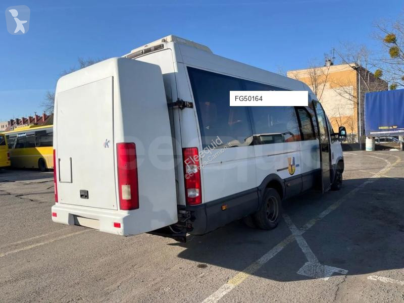 باص Iveco