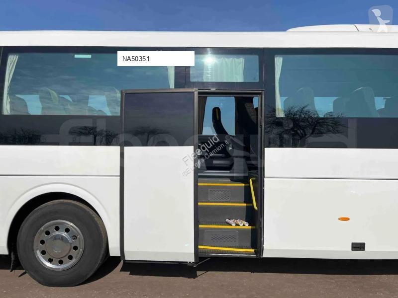 باص Irizar i4