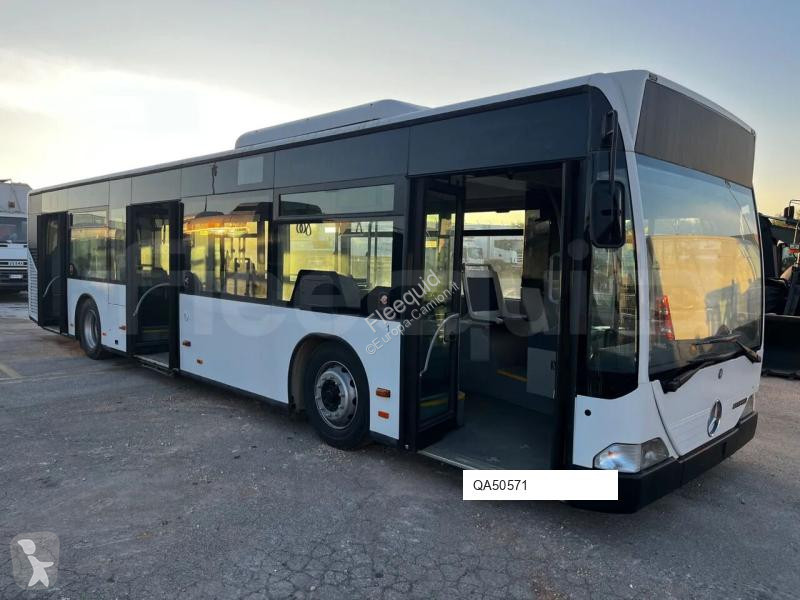 باص Mercedes