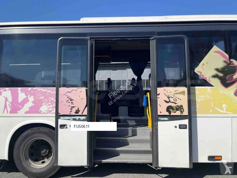 باص Irisbus