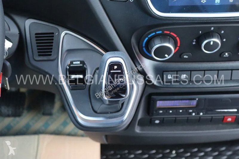 باص Iveco / 7.6m / Automatic / A65C18
