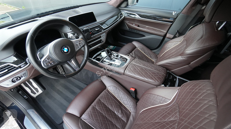 Autobús BMW xDrive Hybrid 6-cyl 745LE