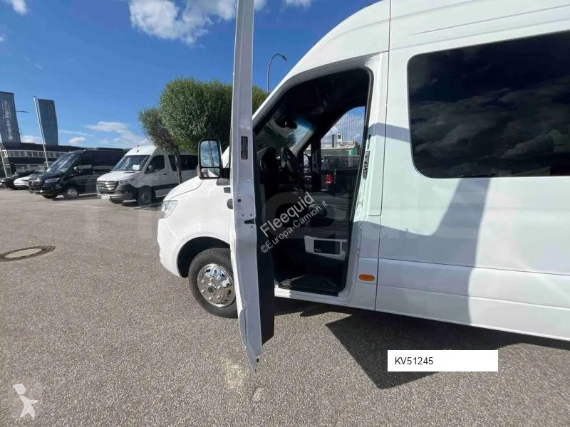 Autobús Mercedes