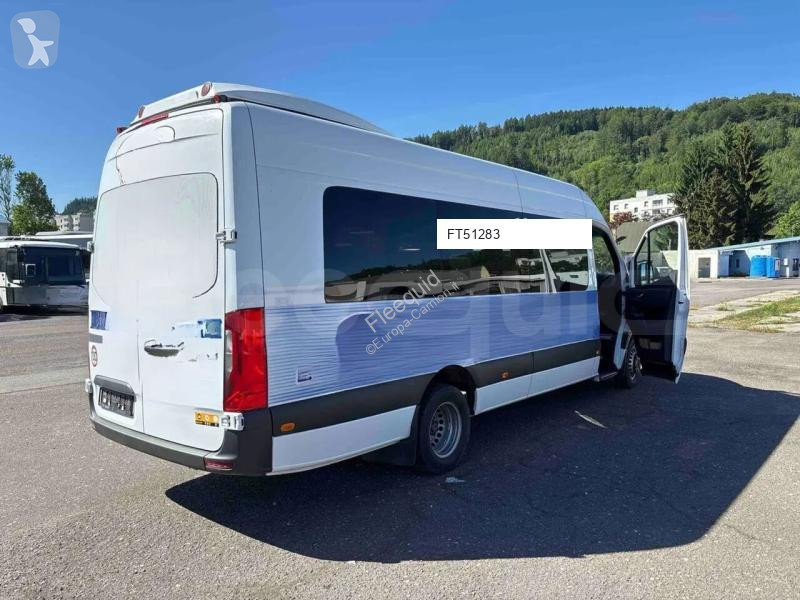 Autobús Mercedes