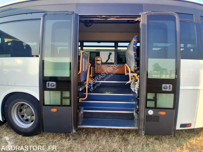 باص Irisbus RECREO