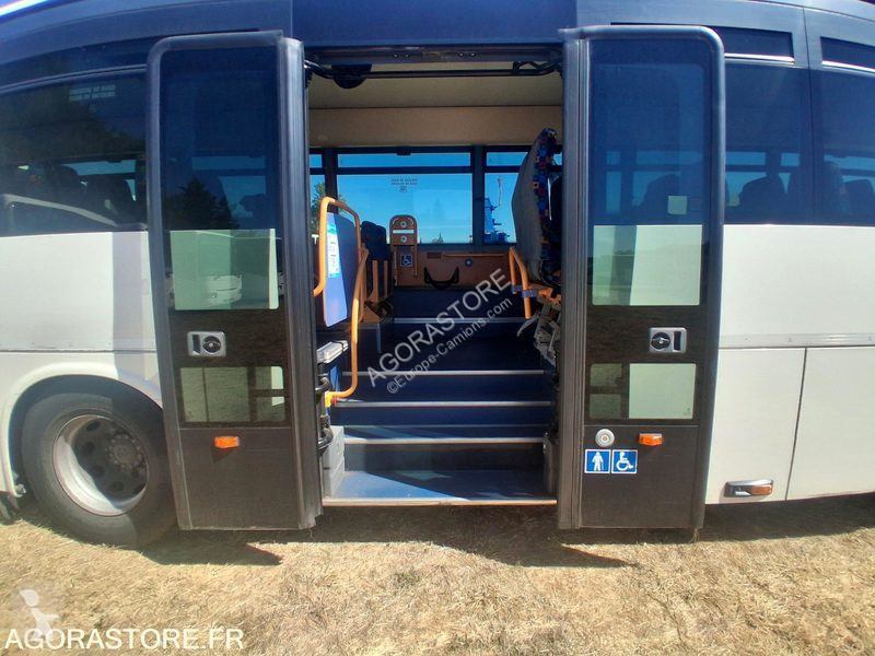 باص Irisbus RECREO