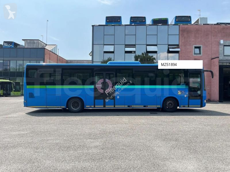 باص Iveco