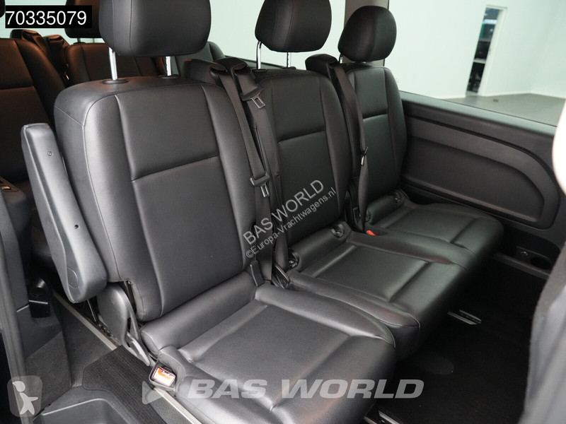 Лекотоварен автомобил Mercedes 114...