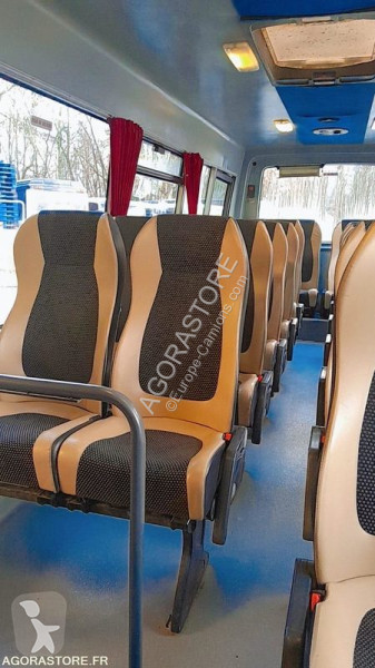 Autobús Iveco 65C17