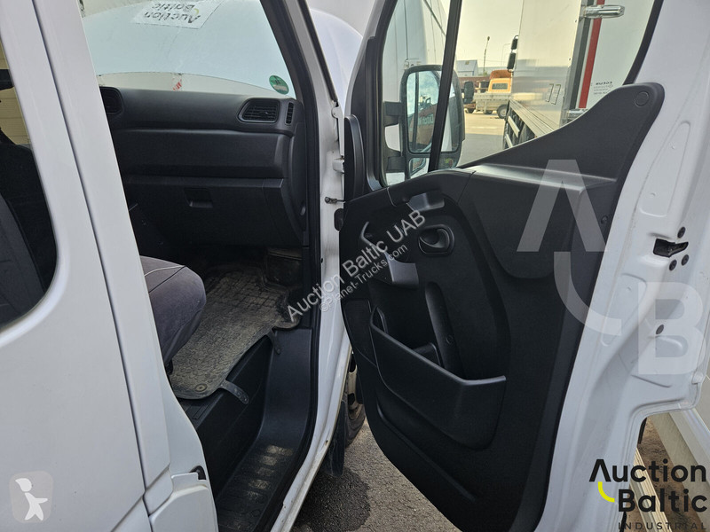 Buss Renault Multicab
