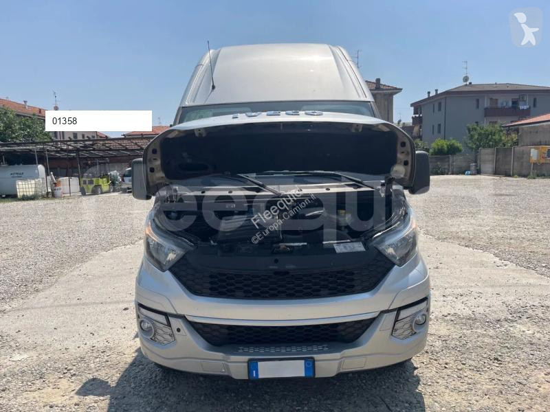 Iveco  bus