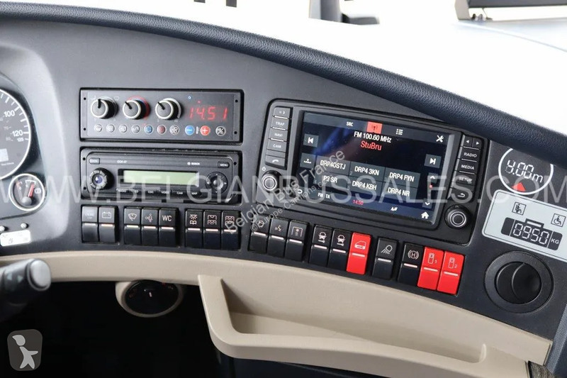 Autobussen Neoplan Skyliner L New Model / P06 /...
