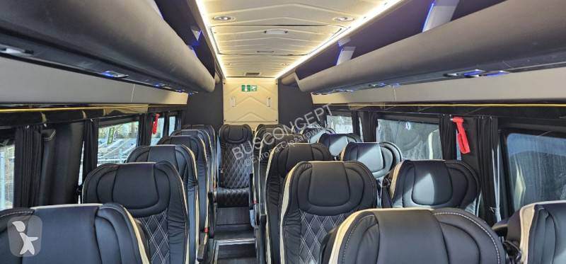 Autobus Mercedes 519 cdi  19+1+1 on stock