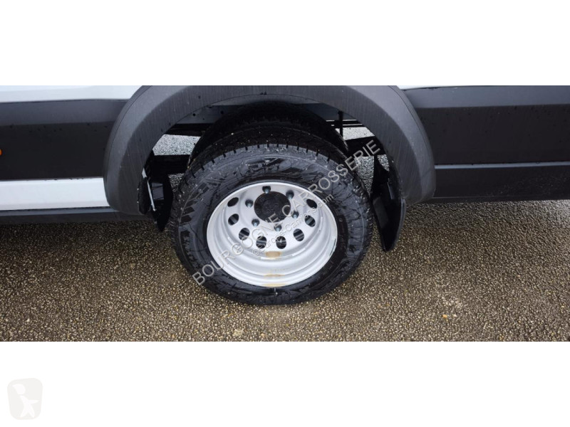 Лекотоварен автомобил Ford TRANSIT 460 L4H3 2.0...