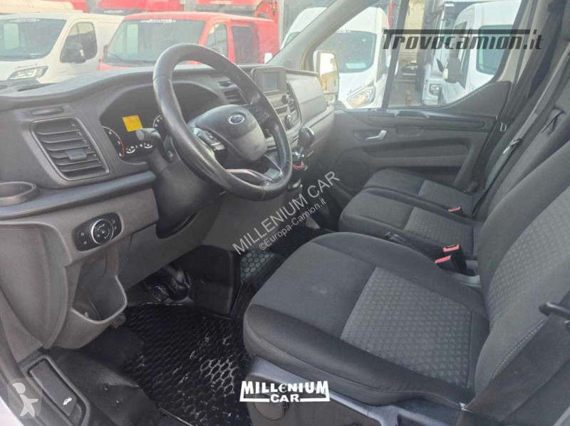 Véhicule utilitaire Ford FORD CUSTOM 9 POSTI 2019