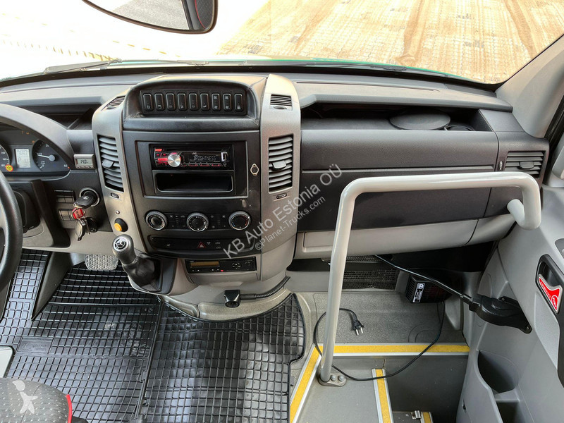 Autobus Mercedes 516 23 SEATS