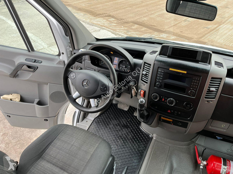 Autobus Mercedes 516 CDI 22 + 1 SEATS