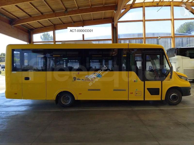 باص Iveco Indcar