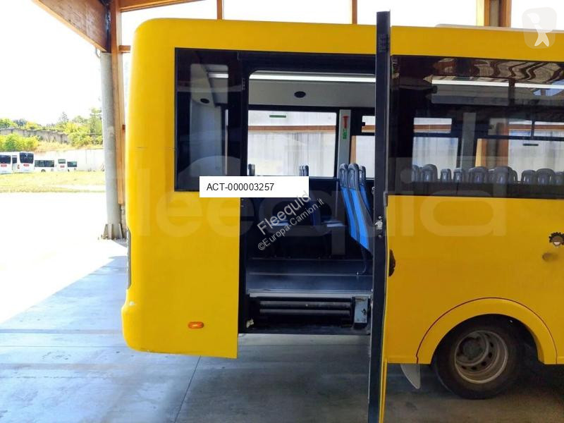 Veicolo commerciale Iveco Indcar