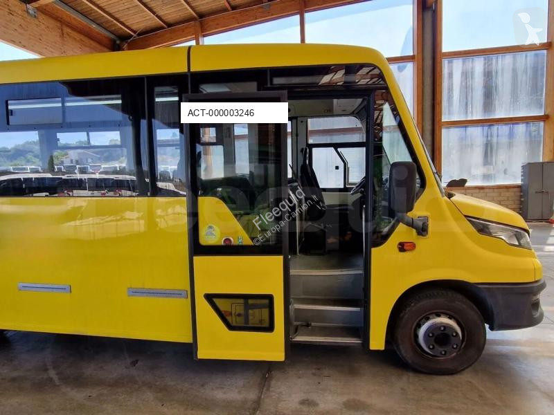 Autobús Iveco Indcar
