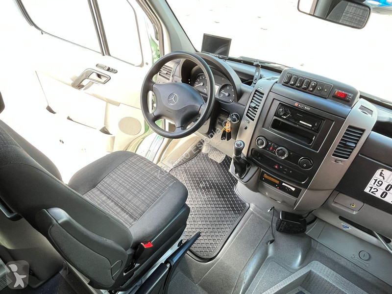 Camioneta Mercedes 516 CDI 12 SEATS + 2...