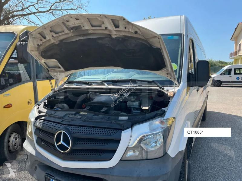 باص Mercedes