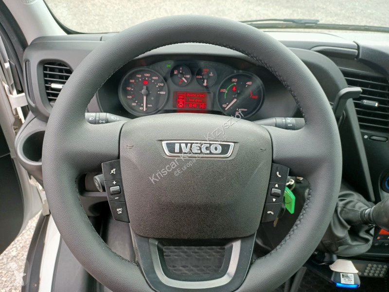 باص Iveco Line 60C17 24 Seats LIFT LIFT