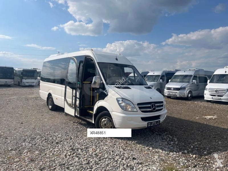 باص Mercedes