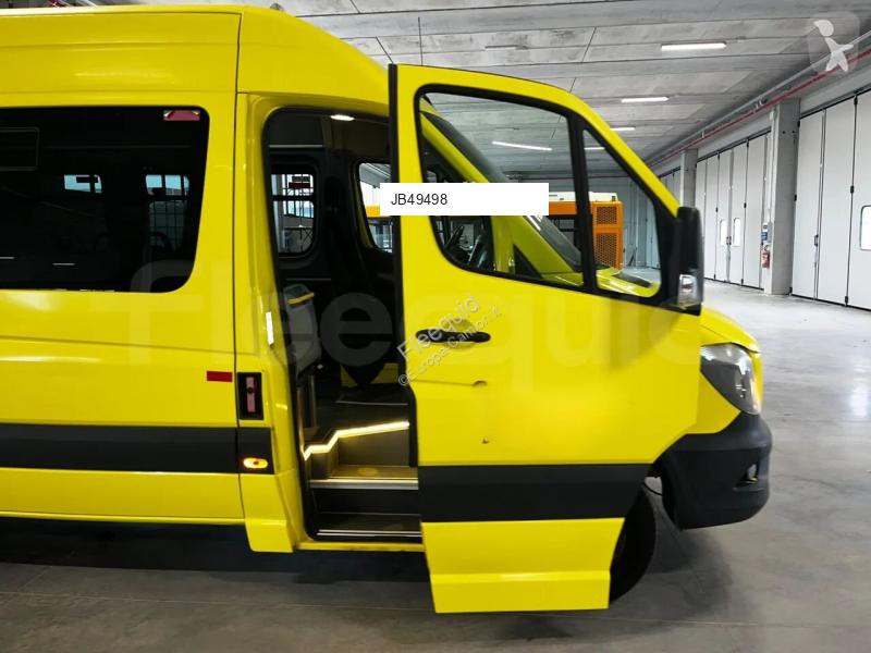 باص Mercedes