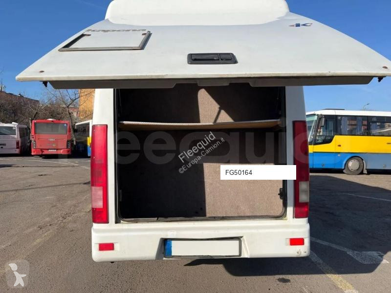 باص Iveco