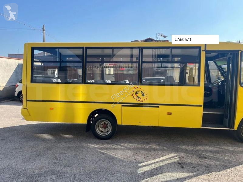 باص Iveco Cacciamali