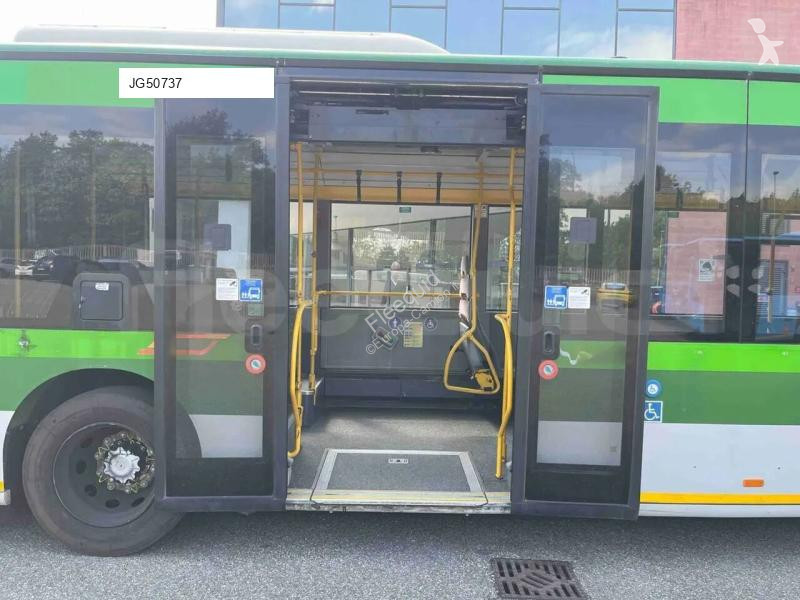 Autobuz Mercedes