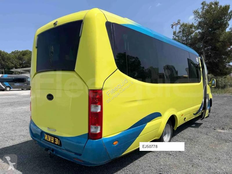 باص Iveco Ferqui