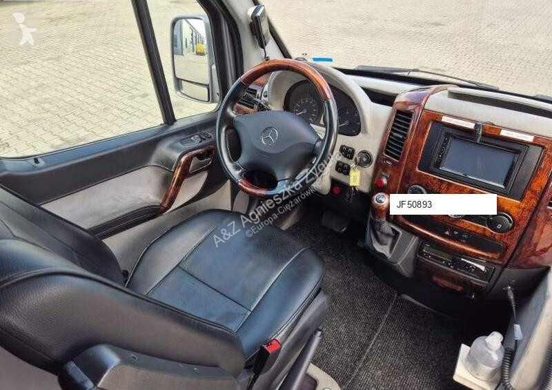 باص Mercedes SPRINTER 519