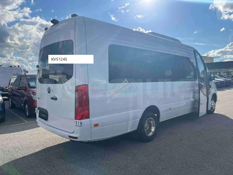 Autobús Mercedes