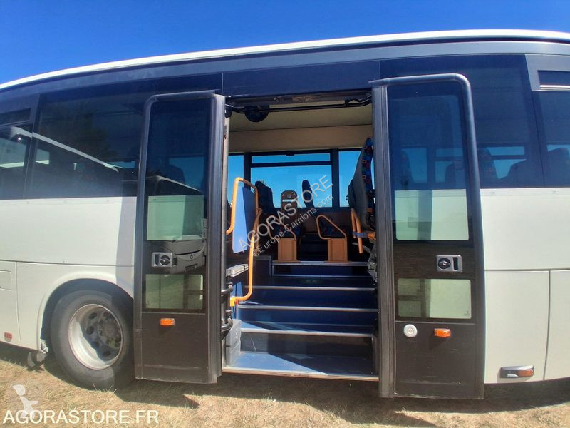 باص Irisbus RECREO