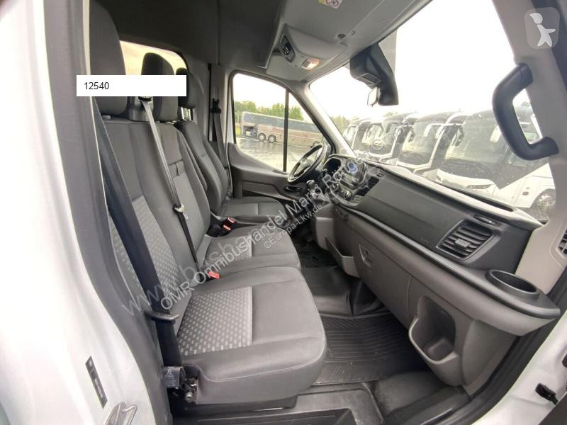 Лекотоварен автомобил Ford 350 L3