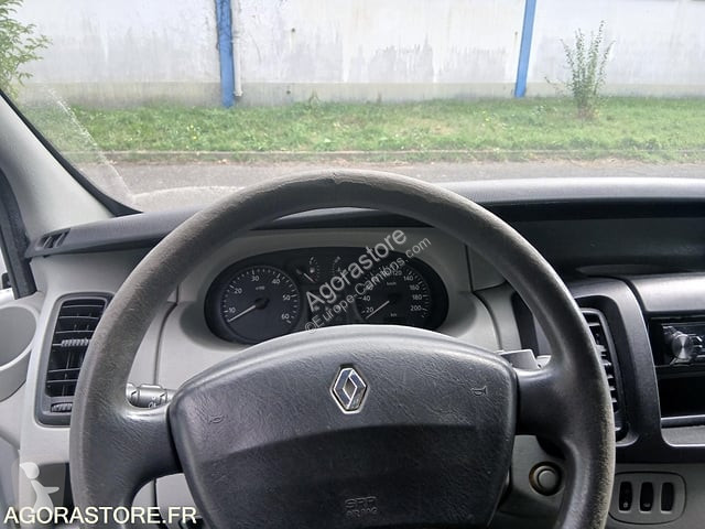 Коммерческий автомобиль