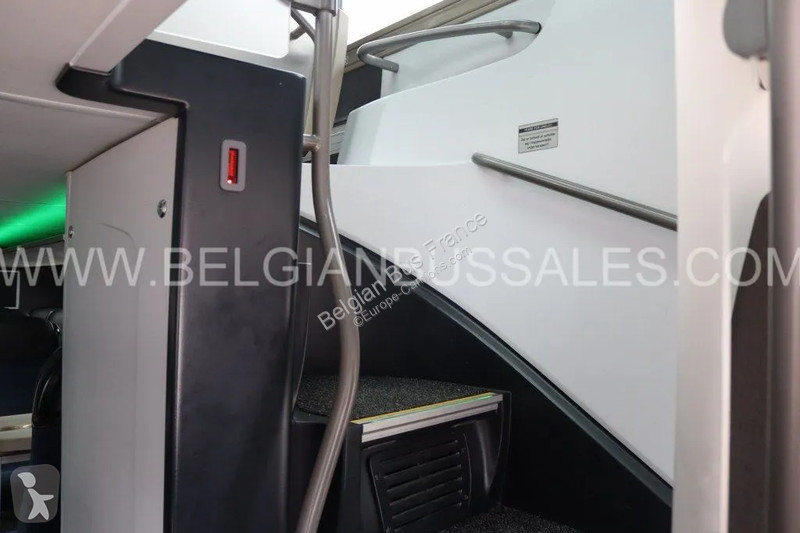 Autobussen Neoplan Skyliner L New Model / P06 /...