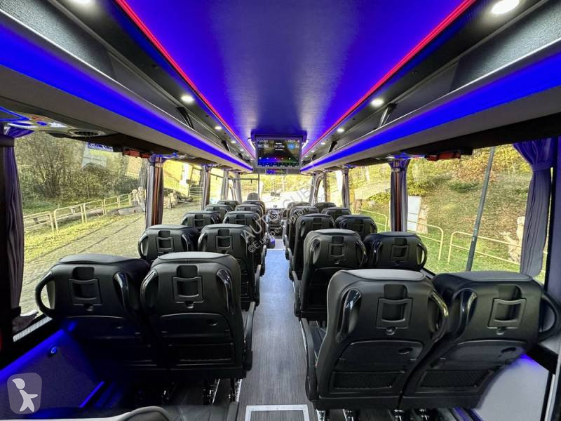 Furgoneta Iveco Cuby C70, 7.9m 27+1+1+ acenseur